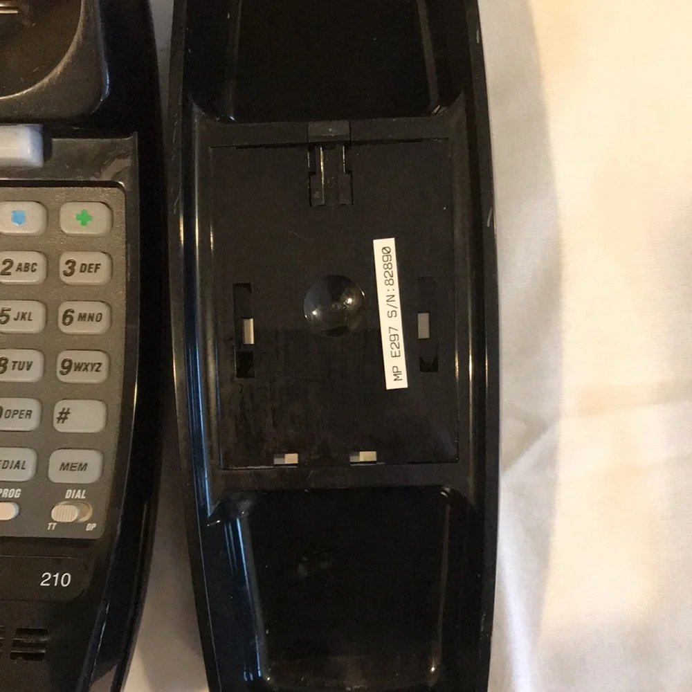 🚦AT&T 210M Trimline Corded Phone black